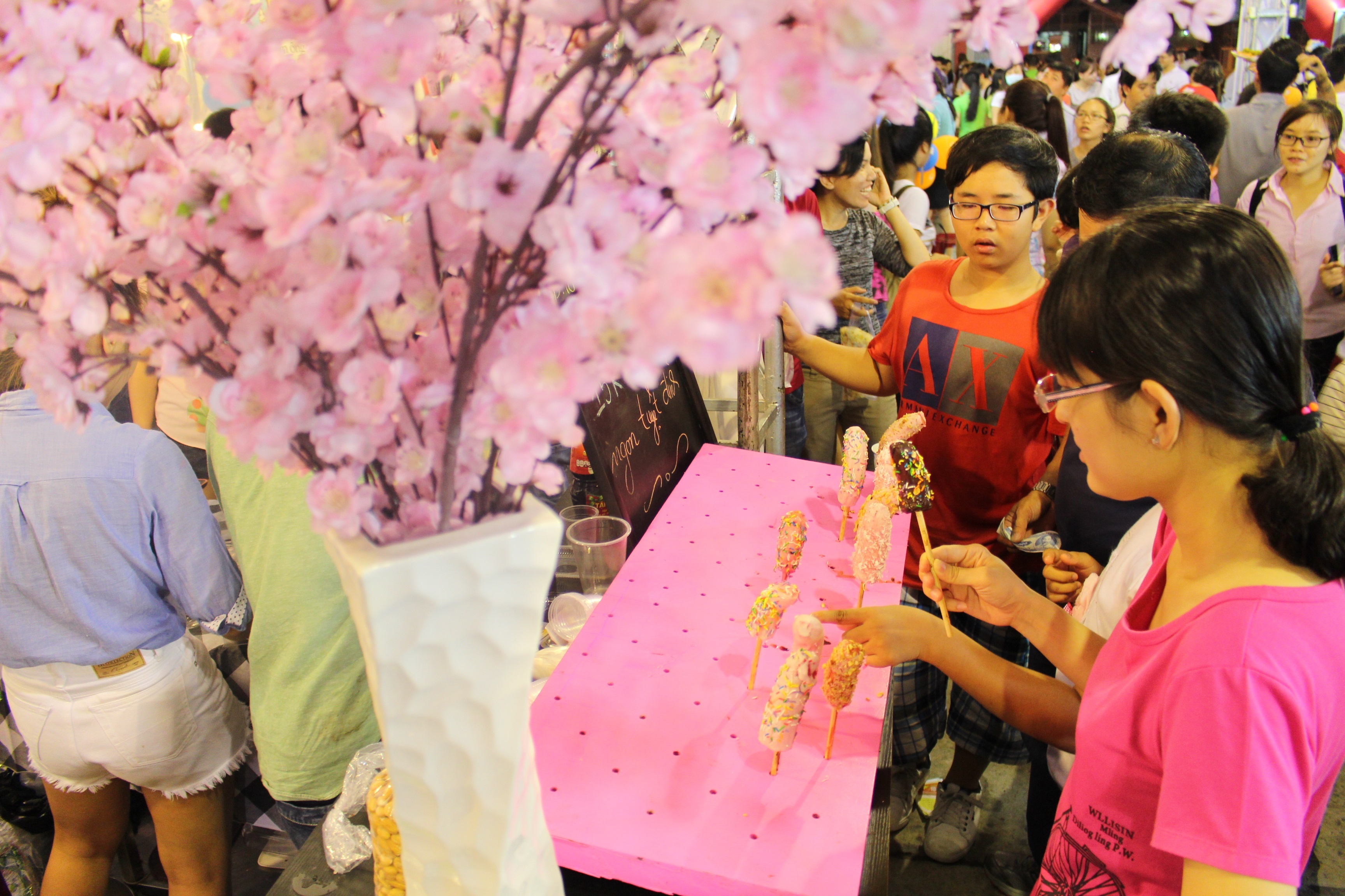 Nhung mon an vat ngo nghinh hut gioi tre TP HCM hinh anh