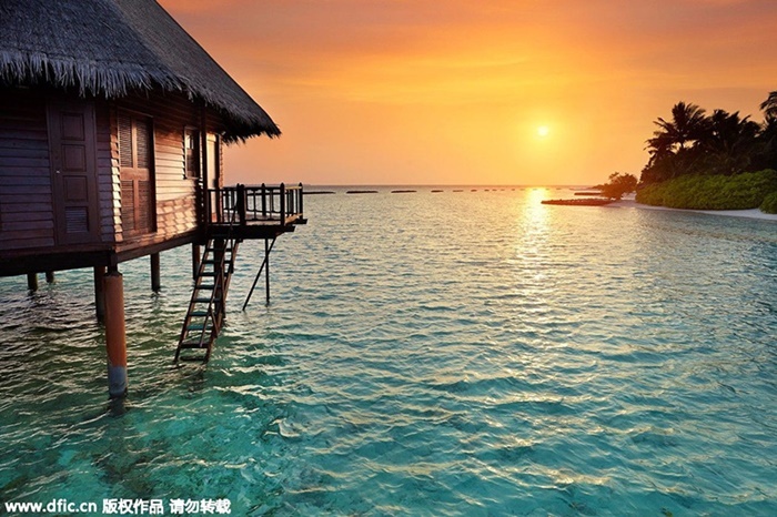 Hoàng hôn ở Maldives quá đẹp và lãng mạn