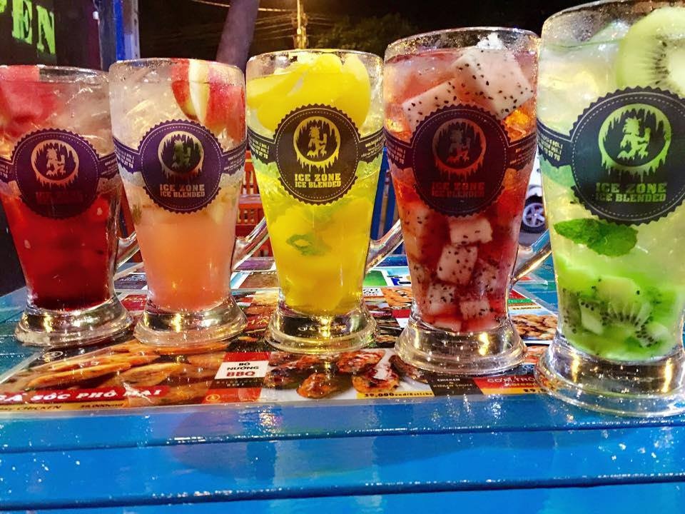  8. Ice Zone Cách Mạng Tháng 8, Quận 1, TP HCM: Thiết kế, trang trí, pha chế ổn. Nhân viên phục vụ nhiệt tình. 