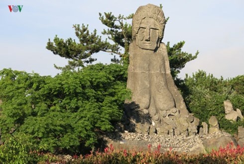 Bức tượng