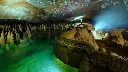 Giam gia nhieu tour tham hiem 'vuong quoc hang dong' hinh anh