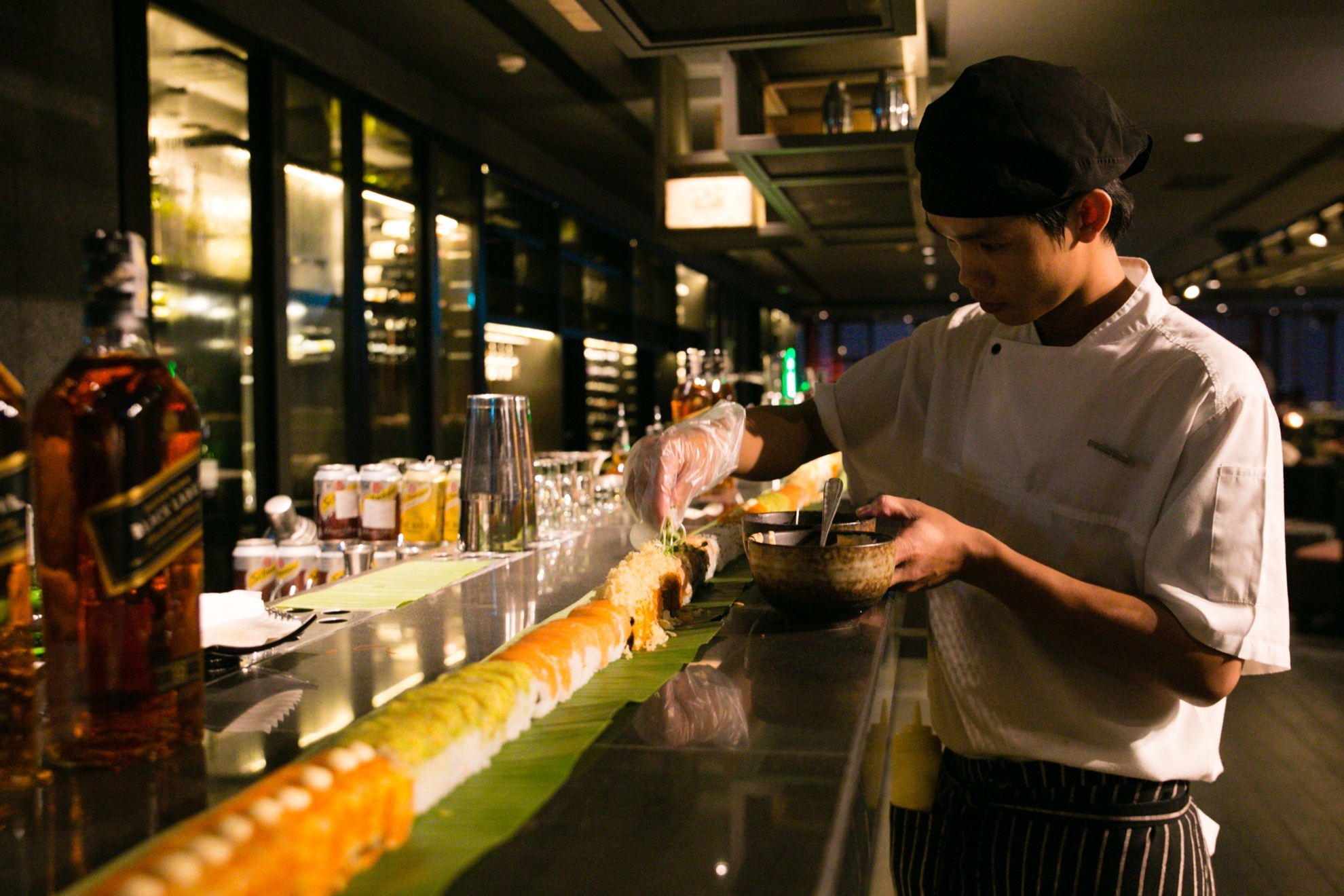 Thanh sushi dai 13 m o Sai Gon hinh anh