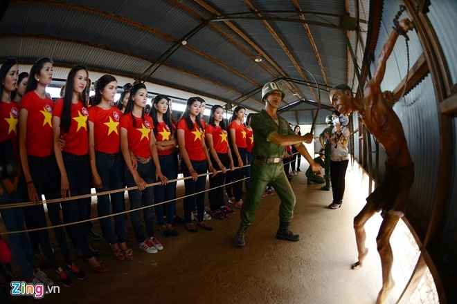 11. Nhà lao Cây Dừa (nhà tù Phú Quốc): Đến đây, bạn sẽ cảm nhận được sự tàn bạo của Pháp với các chiến sĩ cách mạng yêu nước thông qua các mô hình tái hiện cảnh giam giữ, tra tấn, khu chuồng cọp.. Nhà tù nằm ở xóm Cây Dừa, xã An Thới thuộc khu vực cực nam đảo Phú Quốc.