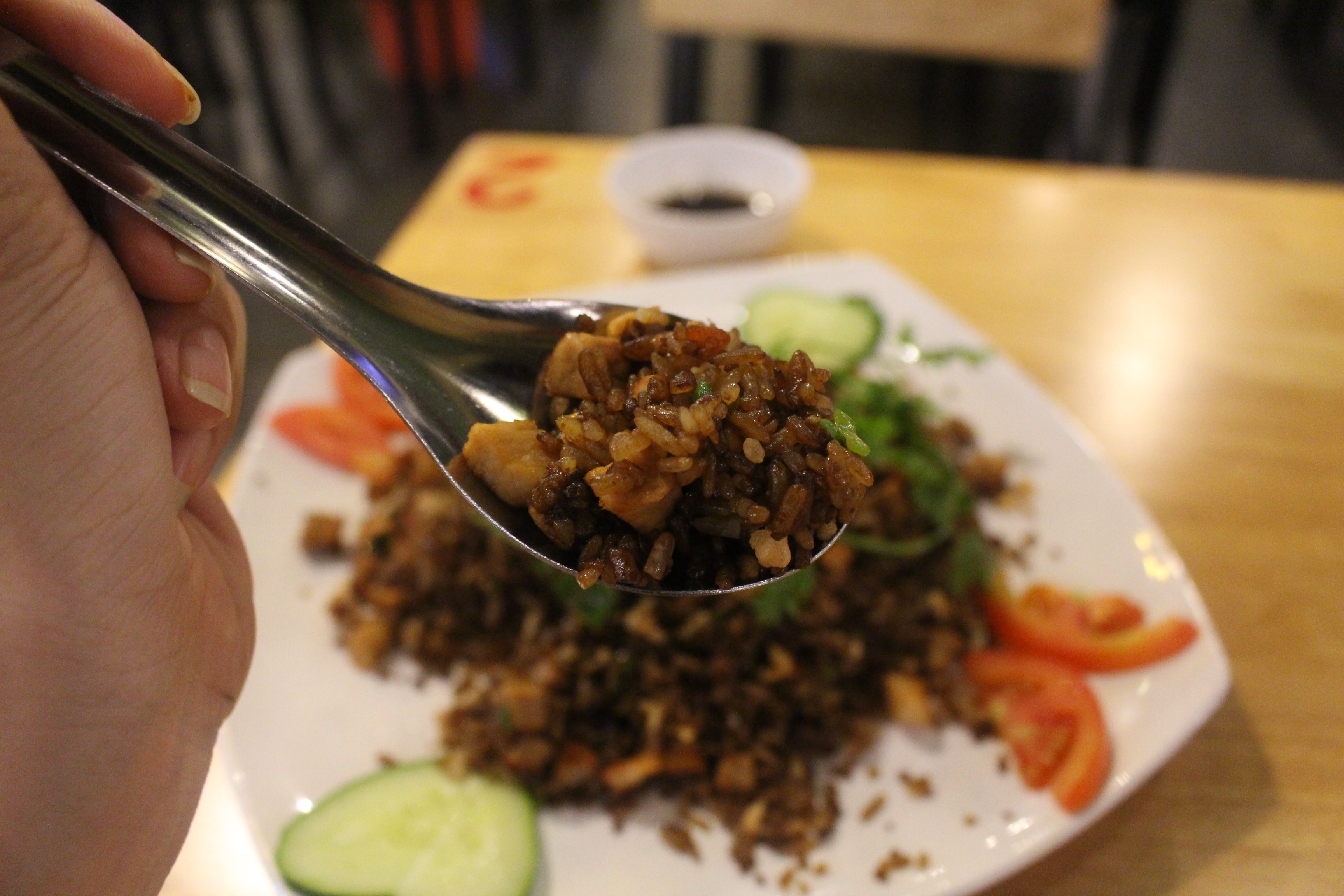 Com chien thit xa xiu hac xi dau hinh anh