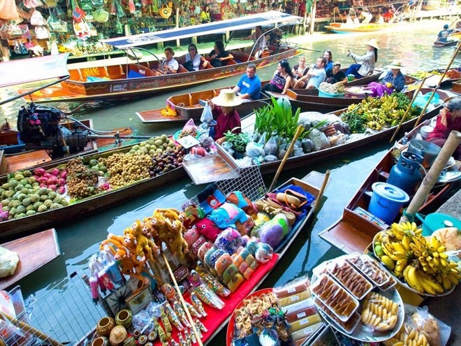 Tour nuoc ngoai dat khach nhat dip Tet Nguyen dan hinh anh