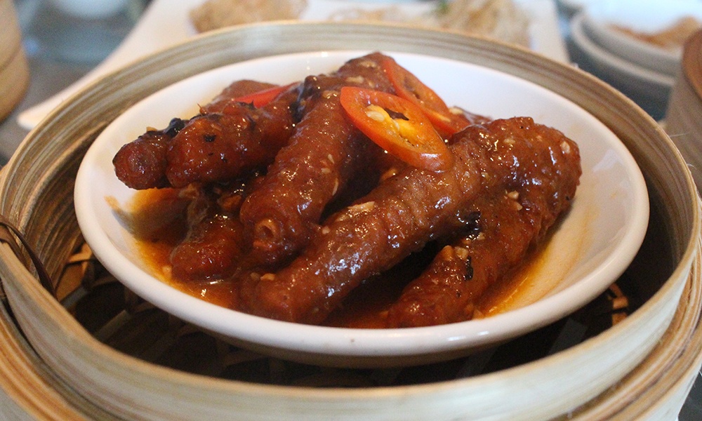 Chan ga hap tau xi nham nhi ngay giap Tet hinh anh