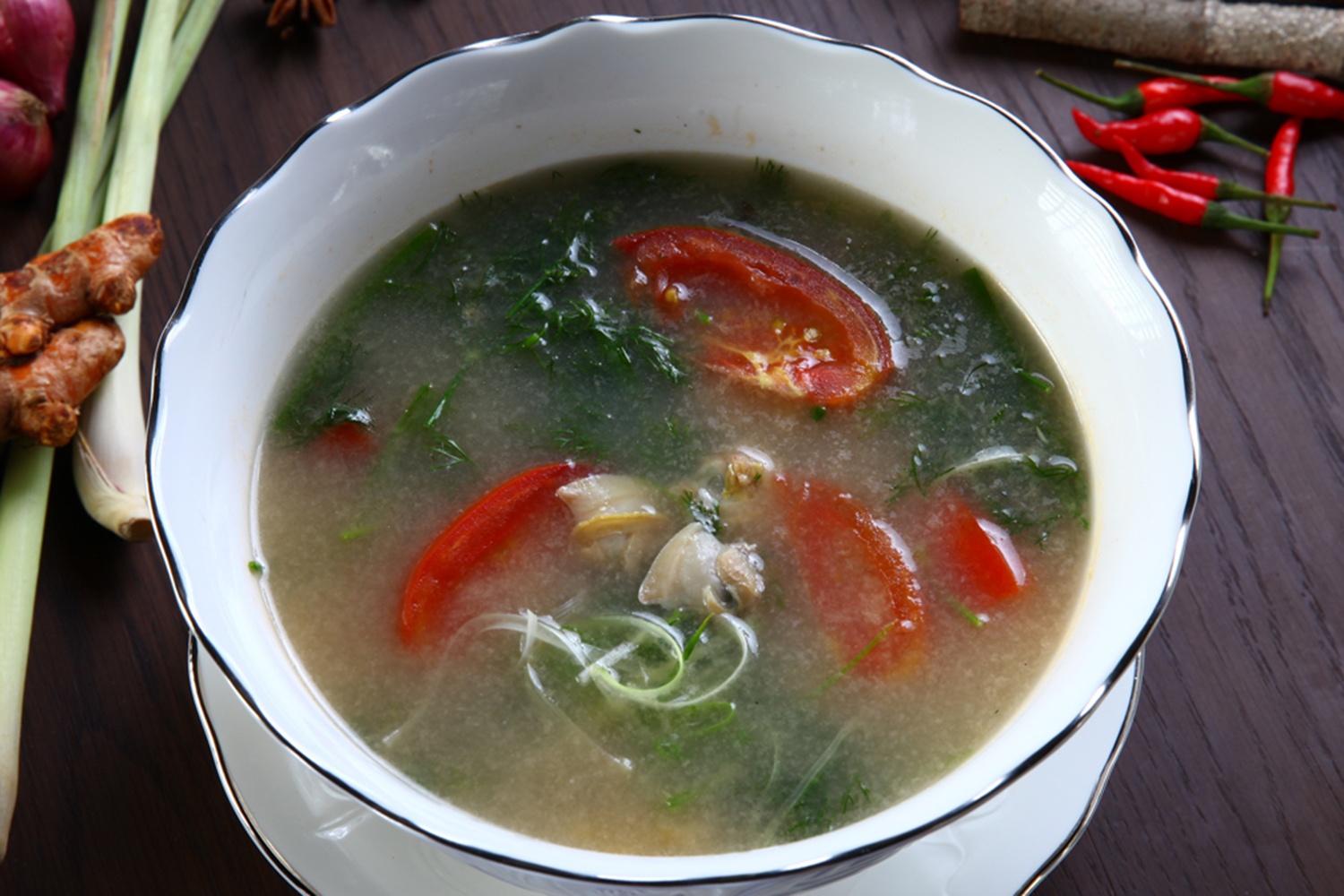 Bua an mat, thanh dam voi canh ngheu thi la hinh anh