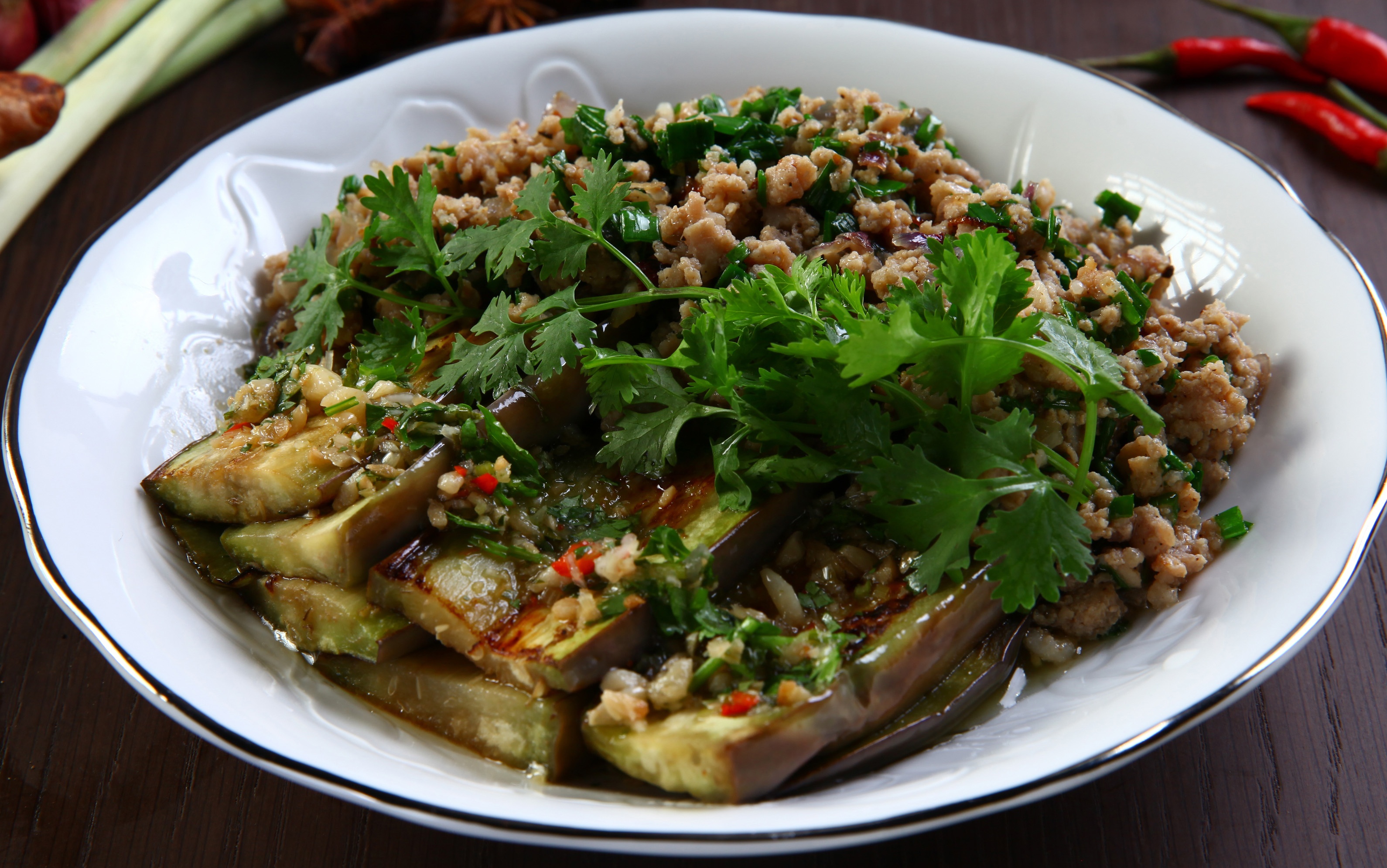 Ca tim chien thit bam - mon nhanh cho bua toi hinh anh