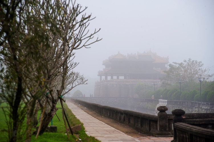 Ngam xu Hue huyen ao,  mong mo trong suong mo,  xu hue trong suong,  ngam hue,  co do anh 12