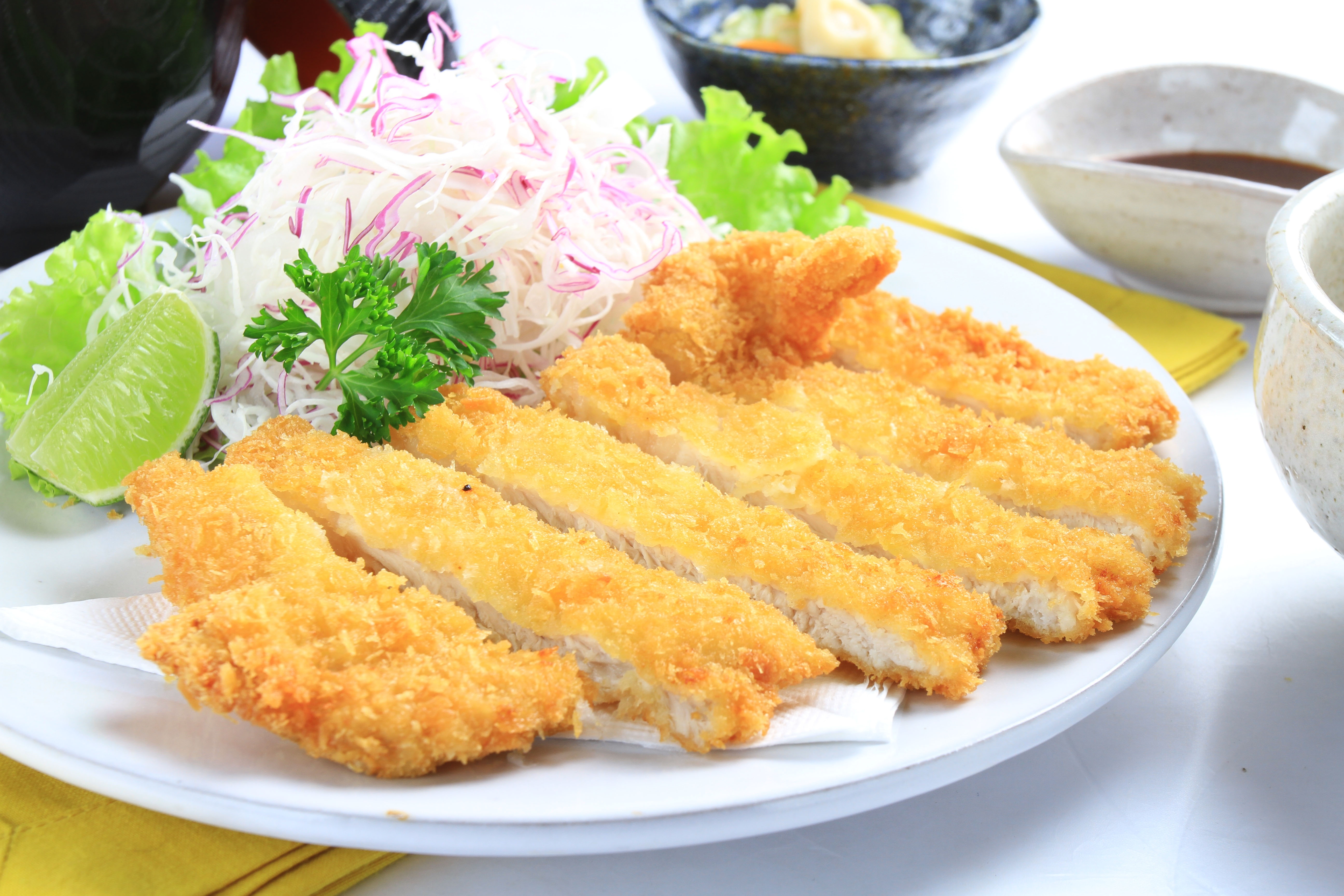 Lam thit cot let ngon, xot tonkatsu kieu Nhat hinh anh