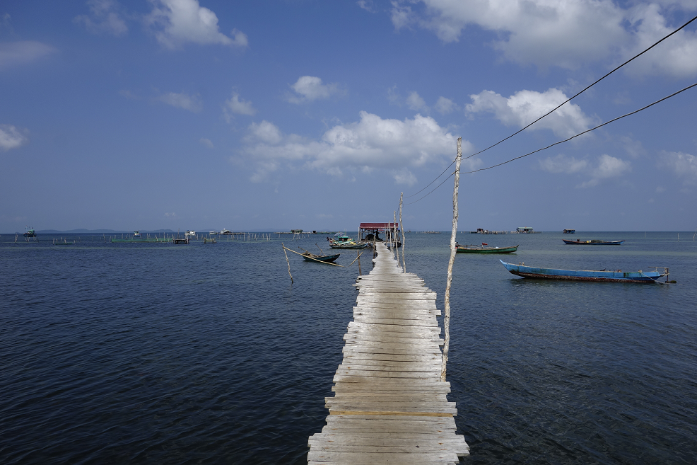 Lang chai Rach Vem - chon binh yen tren dao ngoc Phu Quoc hinh anh