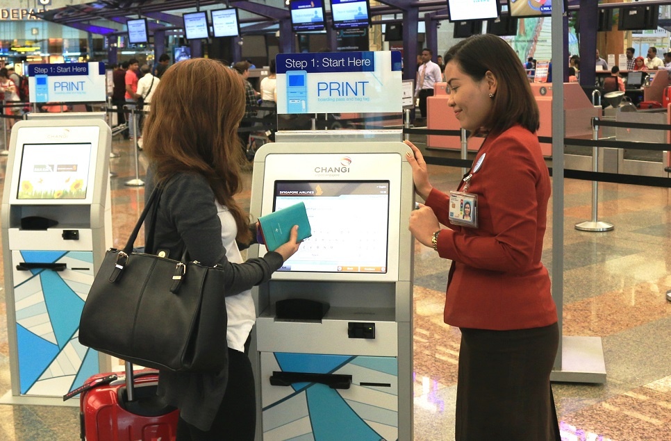 'Phan lon du khach Viet bi giu o Singapore do trung ten' hinh anh