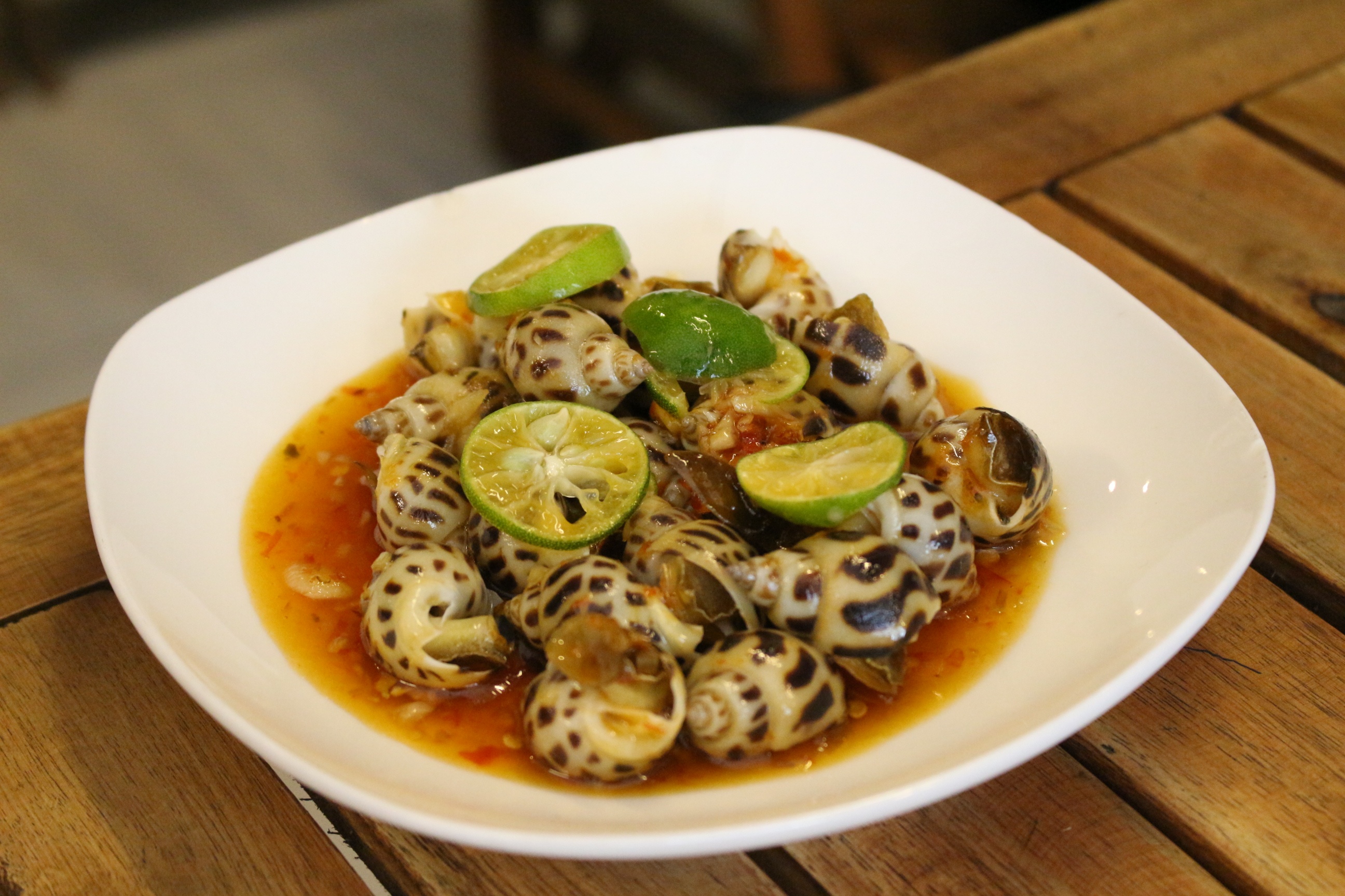 Che bien oc huong xao mam tac hinh anh