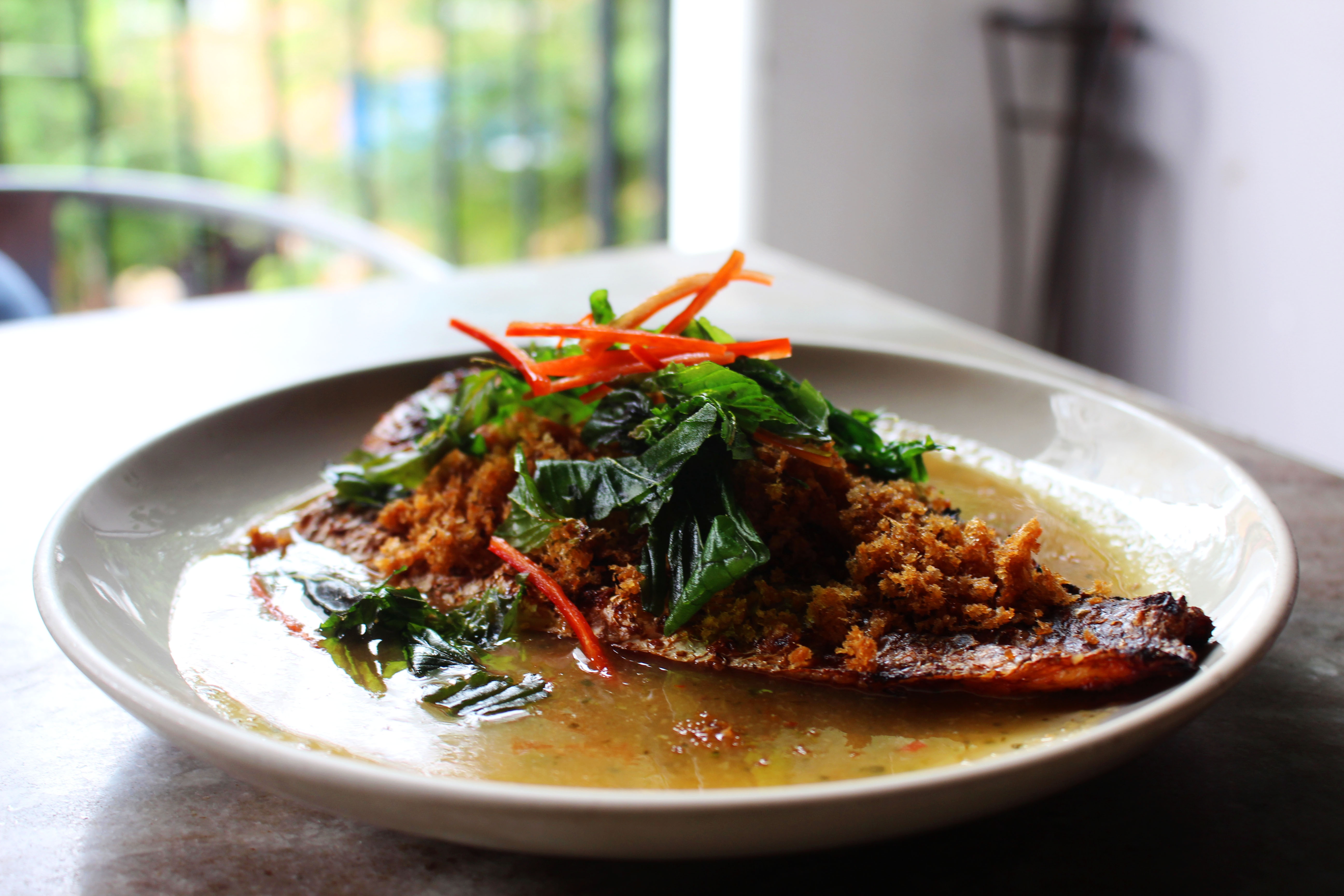 Cach lam ca nuong kieu Thai ngon tuyet cho dip 20/10 hinh anh