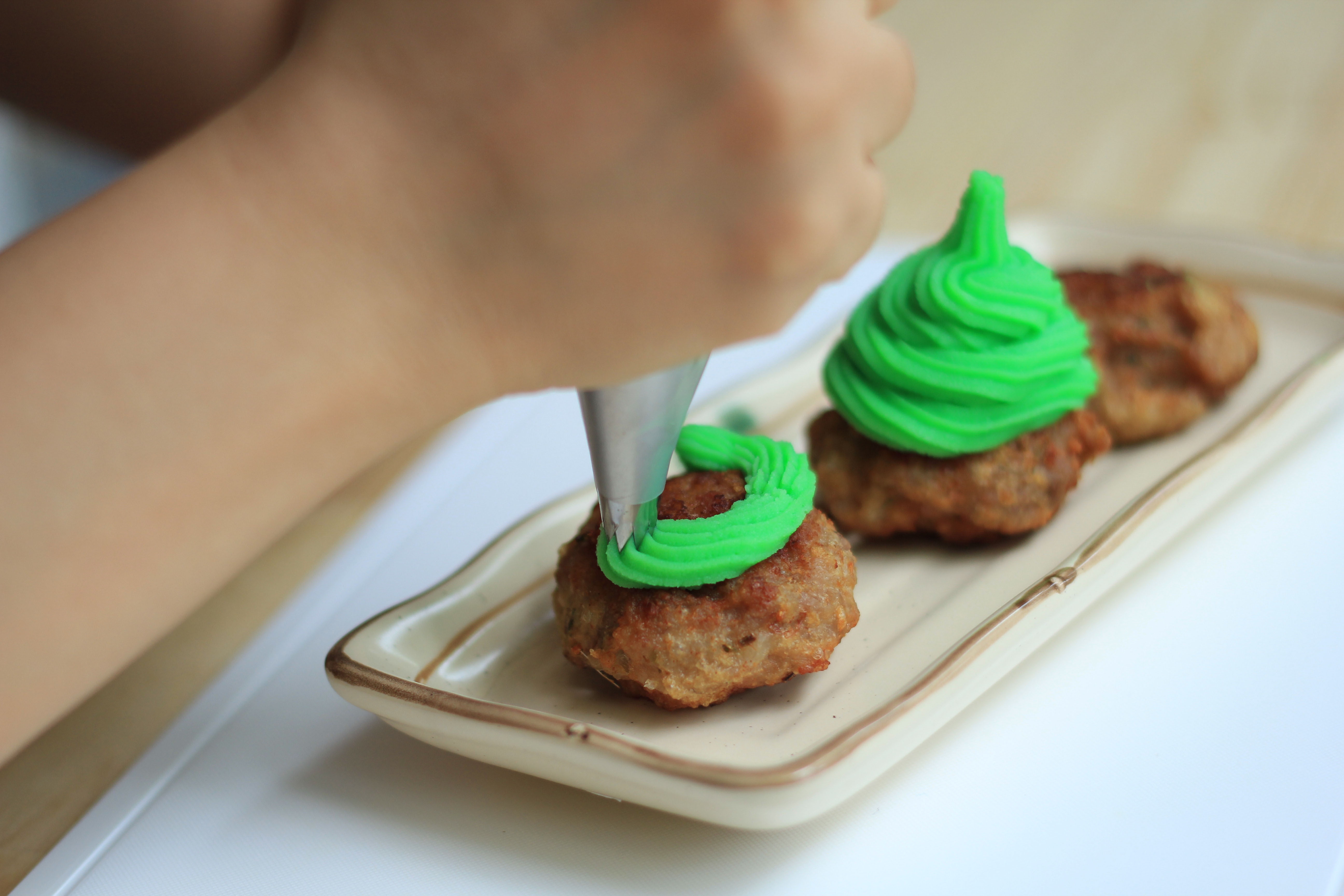 cách làm bánh cup cake không cần lò nướng ảnh 3 cach lam banh cup cake khong can lo nuong anh 3