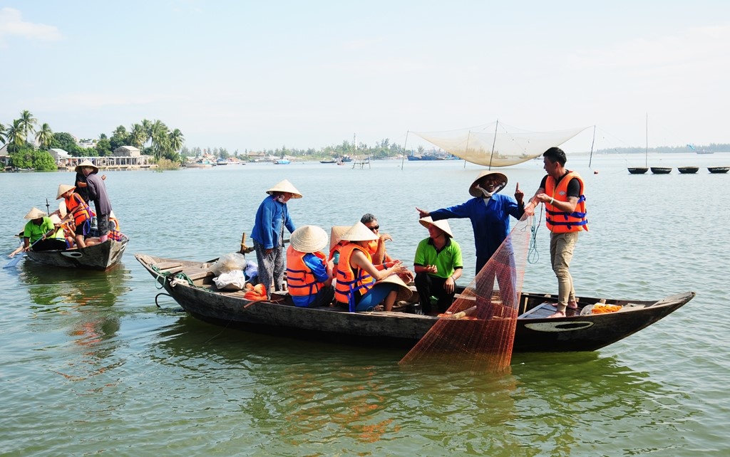 đi biển ngày Tết ảnh 8 di bien ngay Tet anh 8