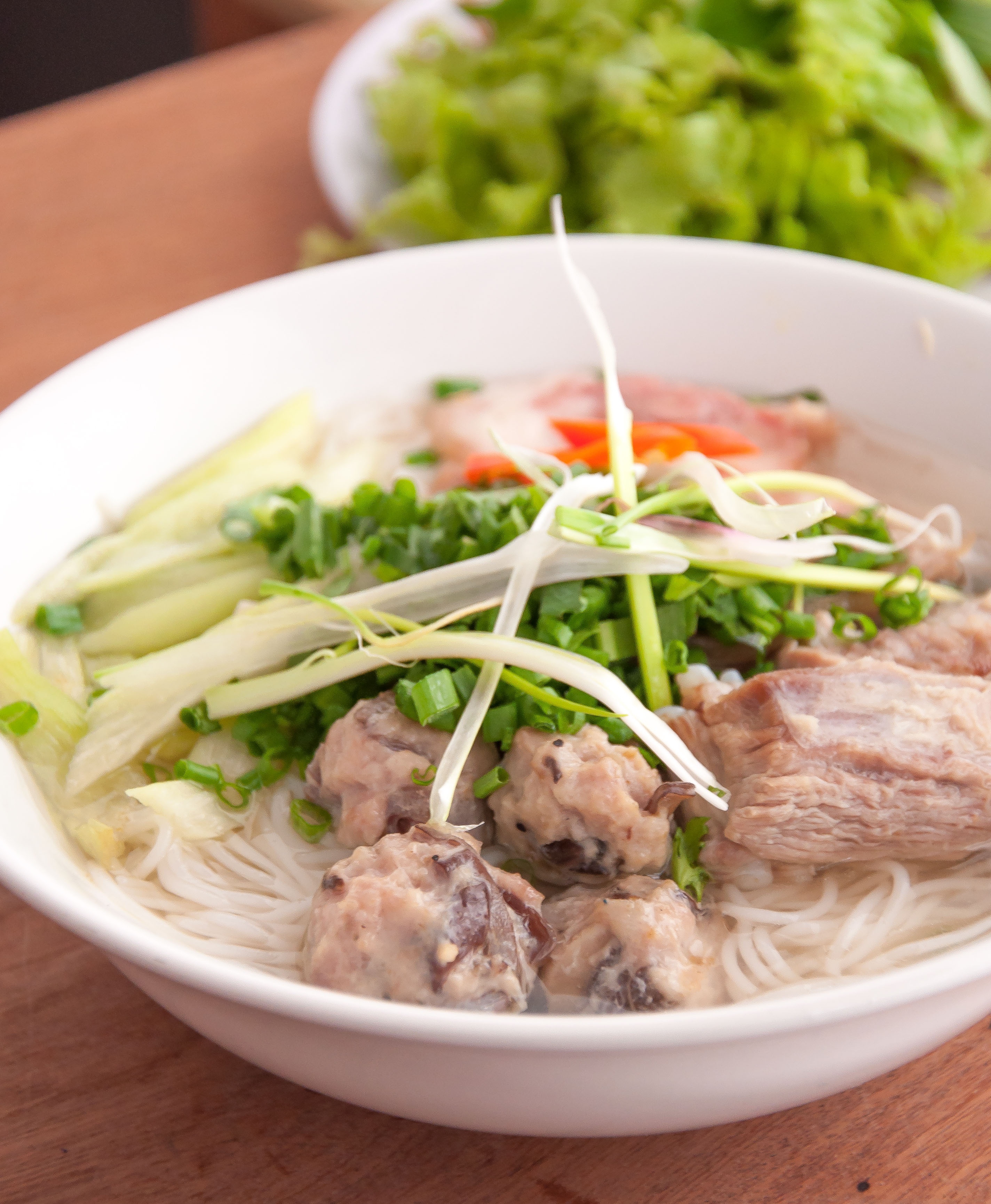 Mon bun giai ngay ngay Tet mien Bac hop vi Sai thanh hinh anh