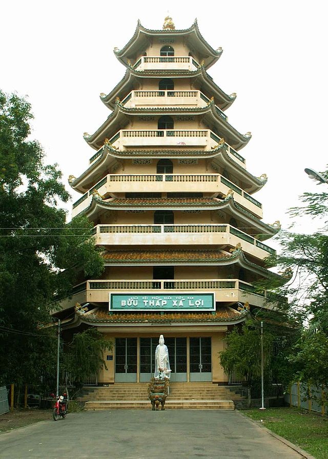 đi chùa đầu năm  ảnh 3 di chua dau nam anh 3