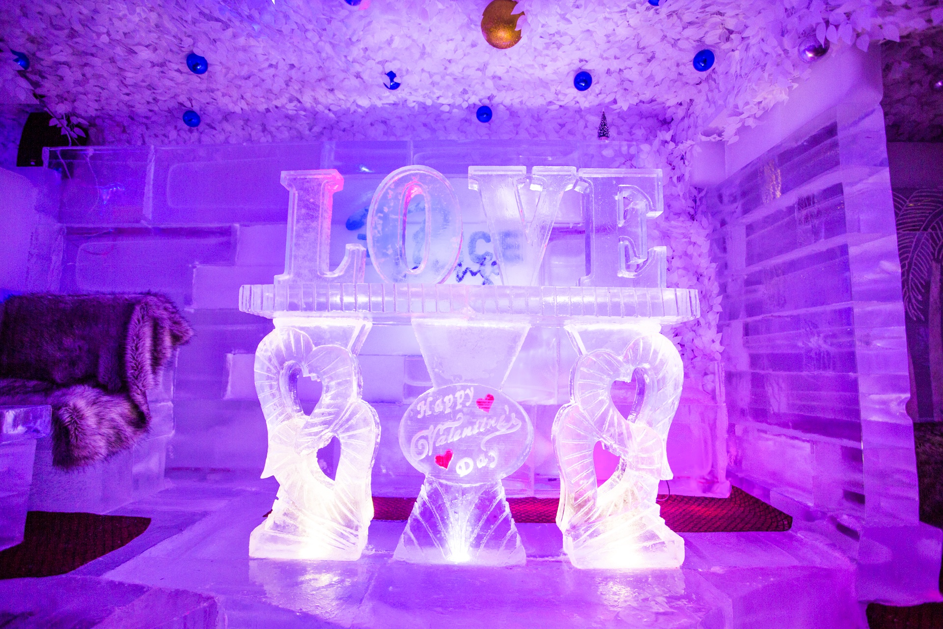 Quan ca phe tao khong gian bang gia dac biet cho Valentine hinh anh