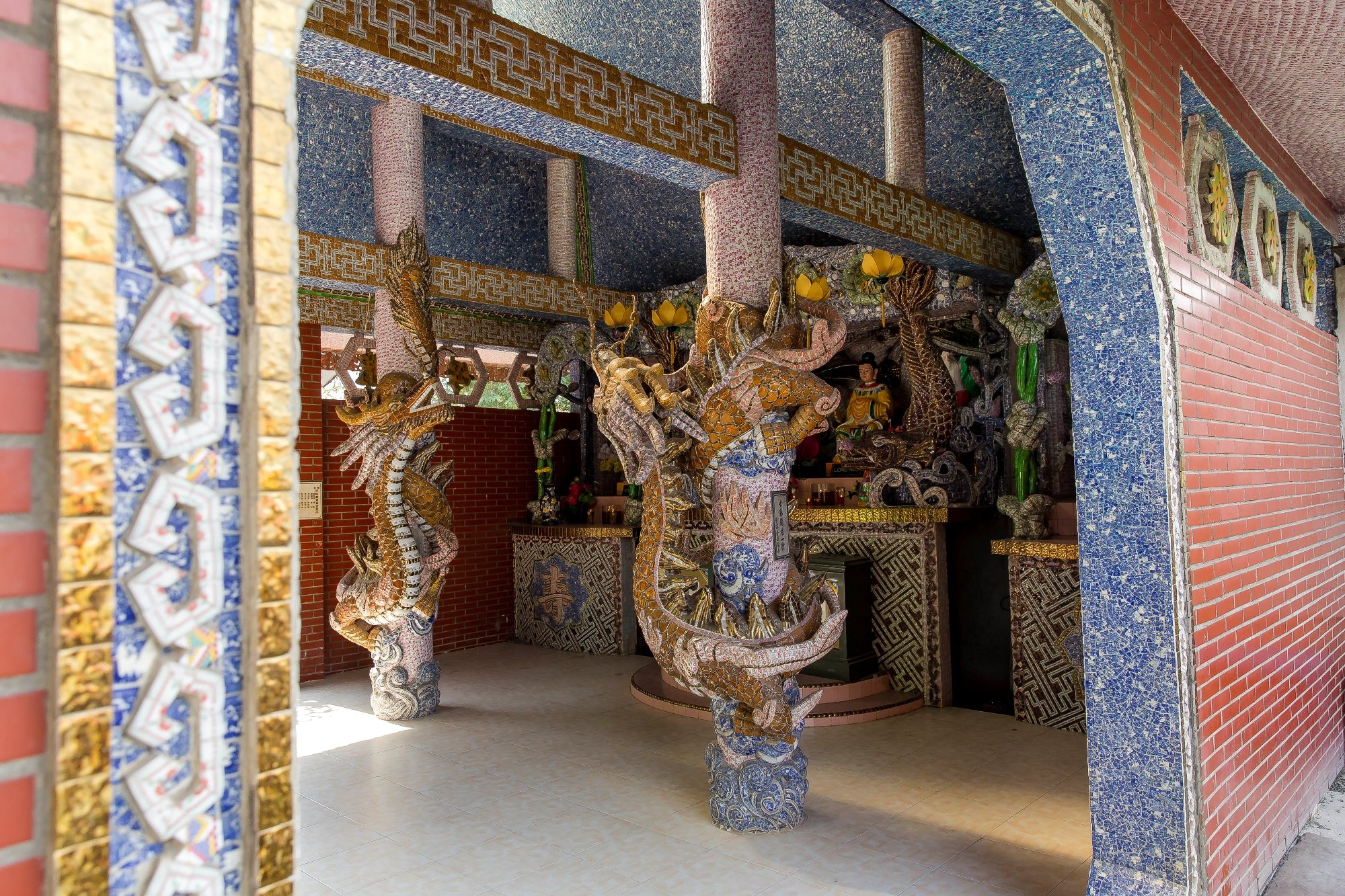 Ngôi miếu nổi duy nhất của Sài Gòn ảnh 5 Ngoi mieu noi duy nhat cua Sai Gon anh 5