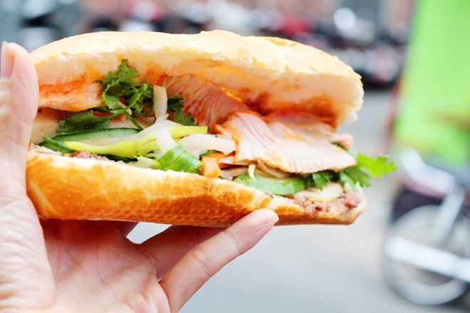 8 xe banh mi mo cua la dong nghit khach o Sai Gon anh 7