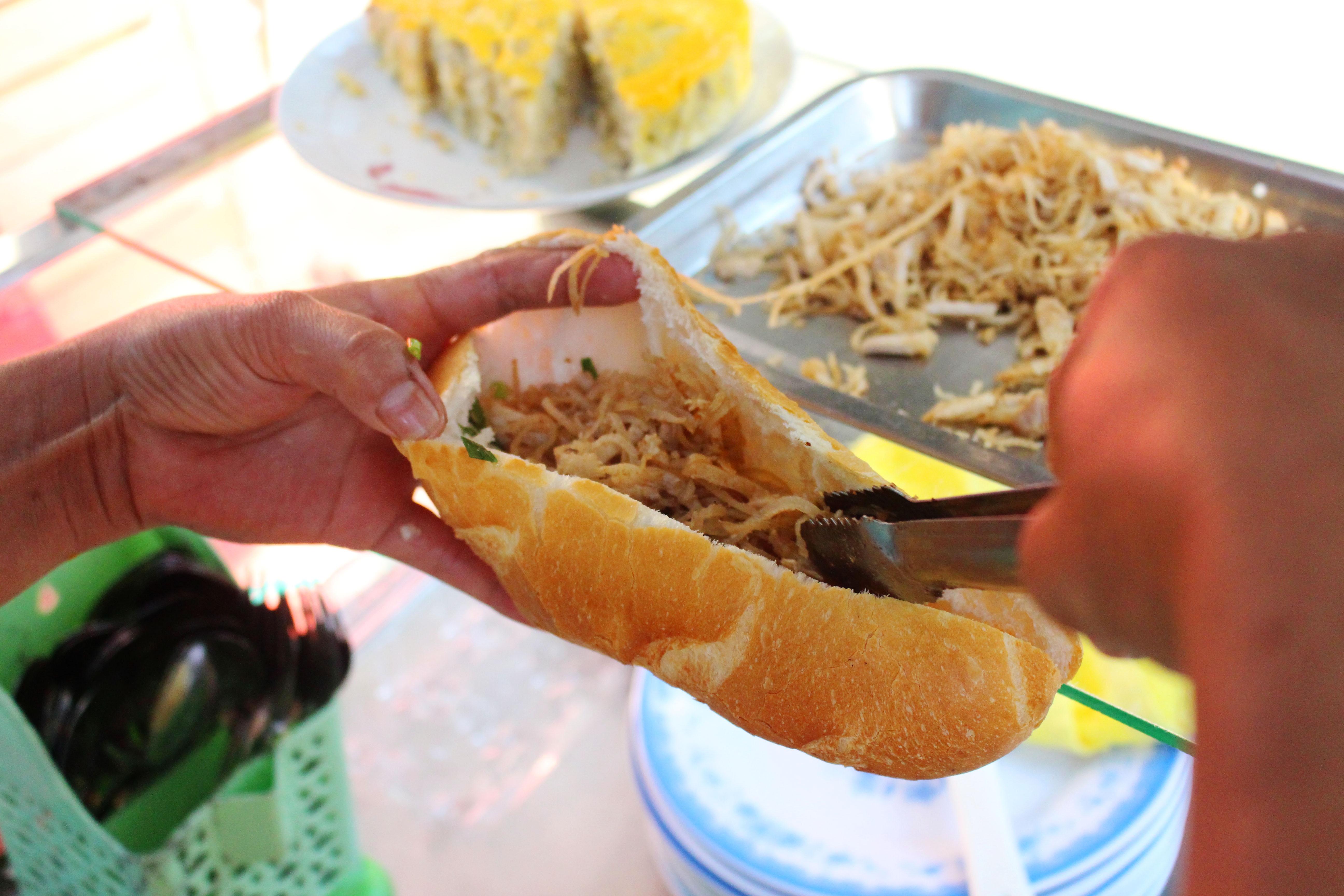 8 xe banh mi mo cua la dong nghit khach o Sai Gon anh 6