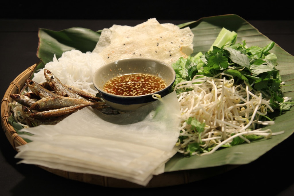 Những món ăn có bánh tráng của miền Trung ảnh 6 Nhung mon an co banh trang cua mien Trung anh 6