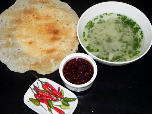 Những món ăn có bánh tráng của miền Trung ảnh 1 Nhung mon an co banh trang cua mien Trung anh 1
