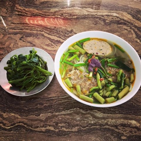 10 địa điểm ăn vặt nên ghé của quận Phú Nhuận ảnh 9 10 dia diem an vat nen ghe cua quan Phu Nhuan anh 9