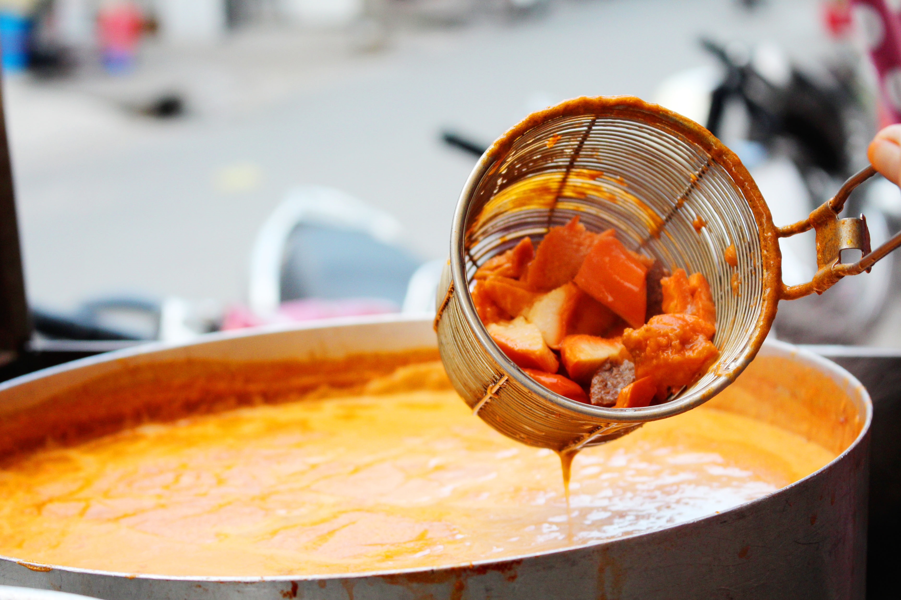 10 địa điểm ăn vặt nên ghé của quận Phú Nhuận ảnh 12 10 dia diem an vat nen ghe cua quan Phu Nhuan anh 12