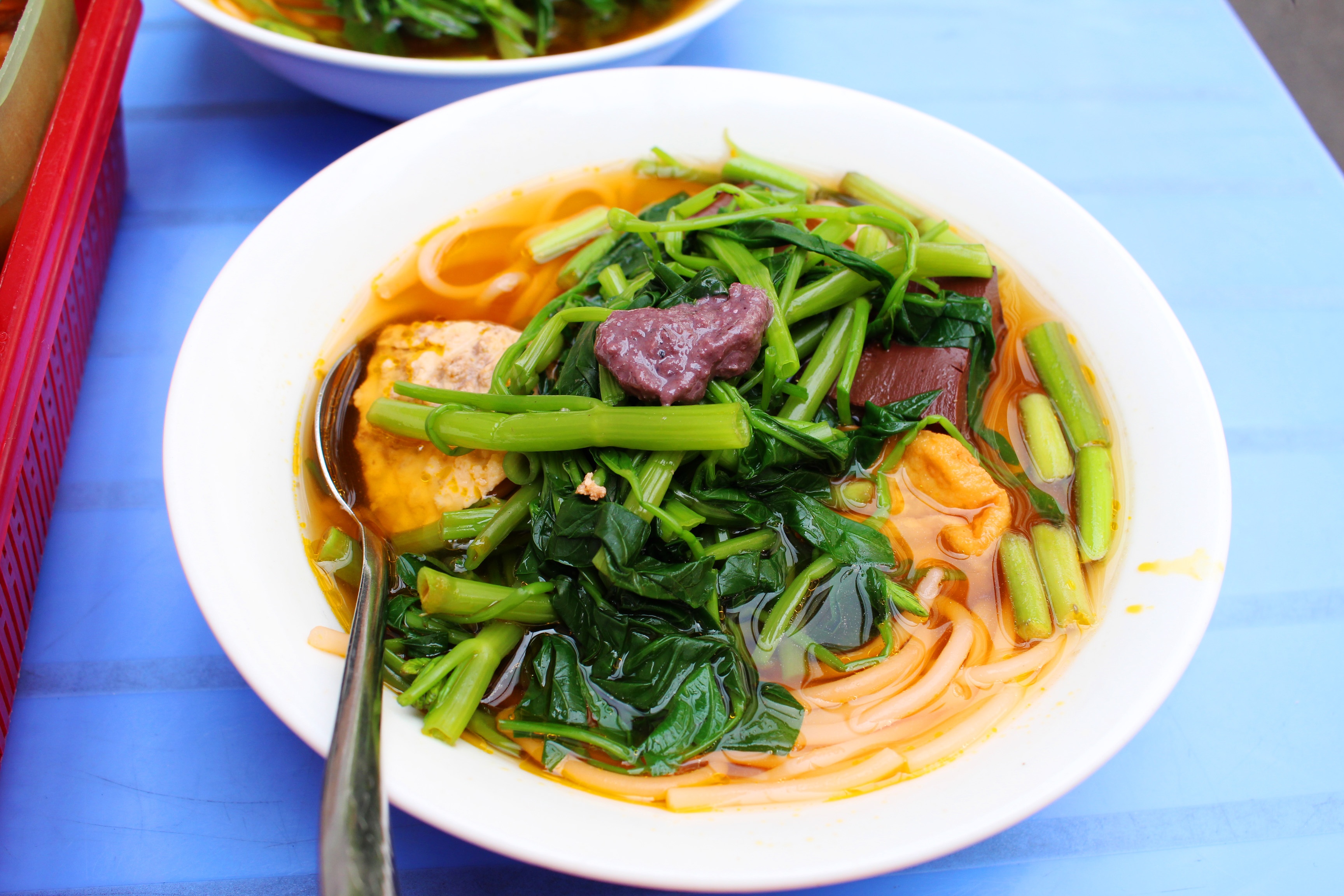 10 diem an vat hut khach quanh cho Vuon Chuoi anh 9