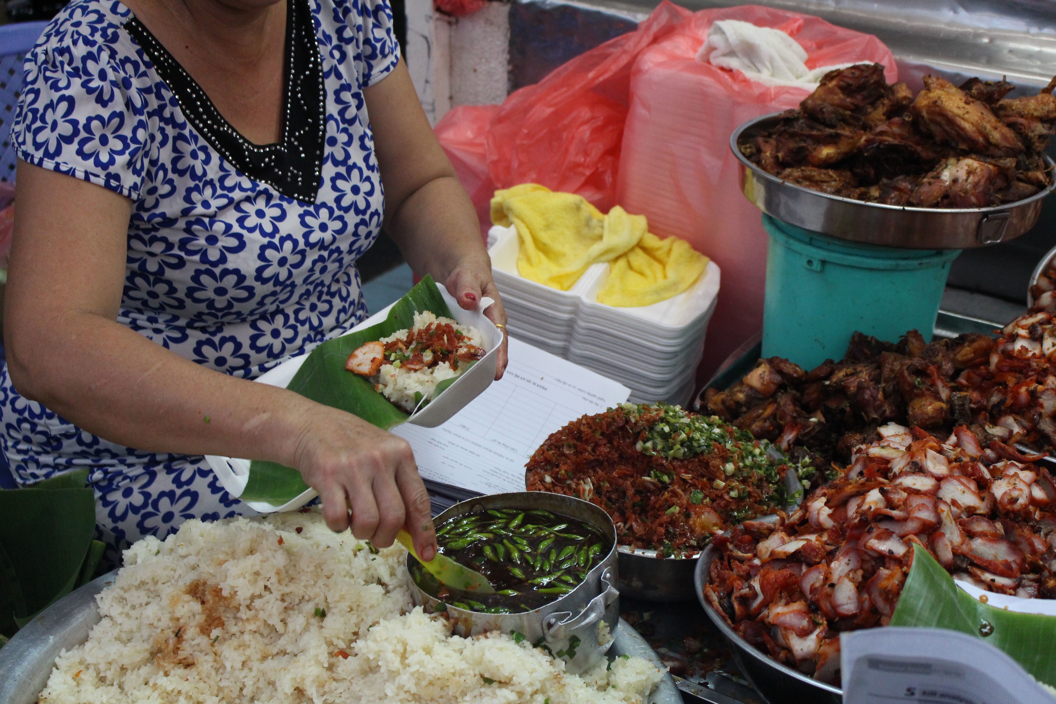 10 dia chi an vat khong quang cao cung dong khach cua Sai Gon hinh anh