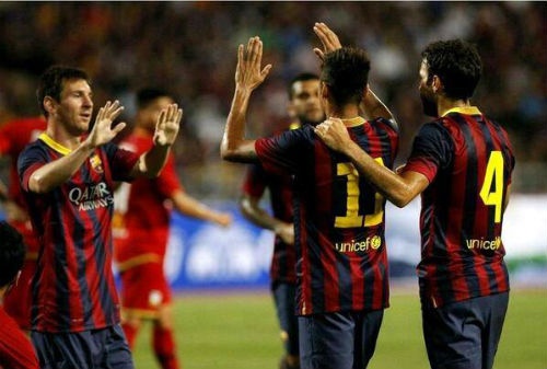 Messi va Neymar giup Barca danh bai Thai Lan 7-1 hinh anh