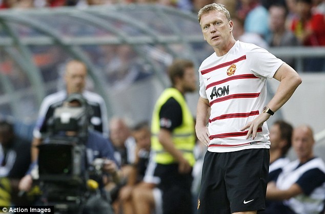 MU chot gia mua Baines va Fellaini hinh anh