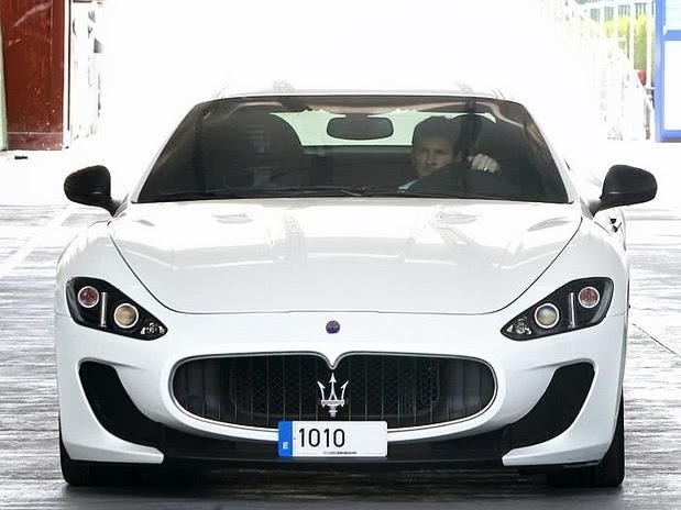 Bo suu tap 6 sieu xe cua Lionel Messi hinh anh