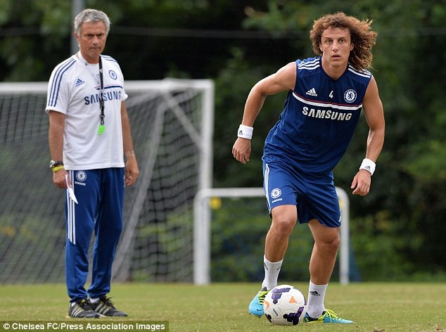 Barca hy vong Luiz muon chia tay Chelsea hinh anh