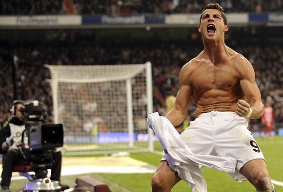 10 nam ngay Ronaldo toi MU: Hanh trinh tuong dai hinh anh