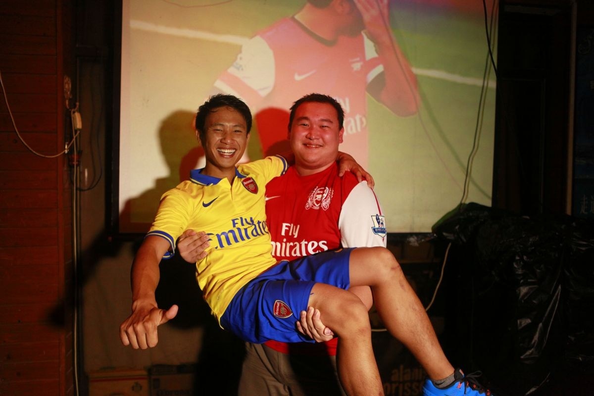 Running Man tu tin giao luu cung CDV Arsenal Trung Quoc hinh anh