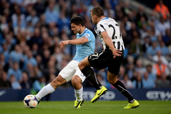 Cho Man City vui dap tan binh Ngoai hang Anh hinh anh