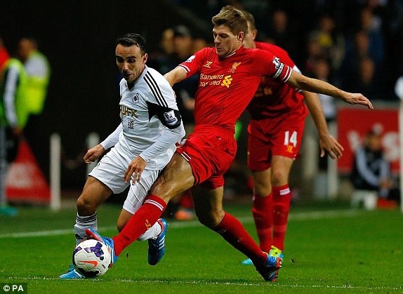 Liverpool tro lai ngoi dau sau tran ruot duoi ty so hinh anh