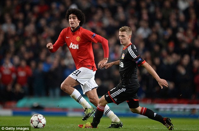 MU thanh cong voi ‘nguoi hung tham lang’ Fellaini hinh anh