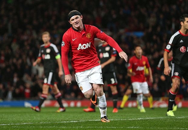 Rooney vuot troi so voi Van Persie hinh anh