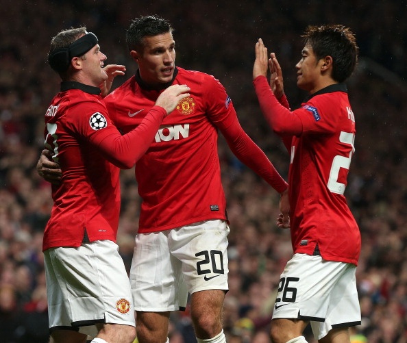 MU ha guc Leverkusen nho su thang hoa cua Rooney, Persie hinh anh