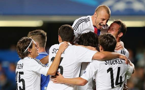 Ha guc Chelsea, ‘song sat’ Basel nhan diem cao nhat tran hinh anh