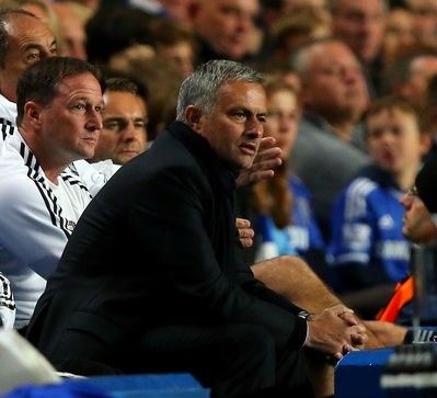 Chelsea hop khan cap sau that bai o Champions League hinh anh