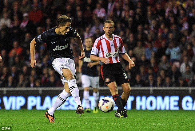 Wilshere khong thich Januzaj khoac ao DT Anh hinh anh