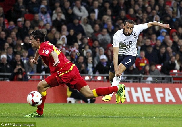 Rooney tin tuong DT Anh co ‘the he vang’ hinh anh