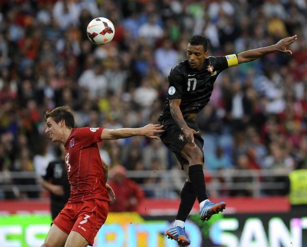 Choi hon nguoi, DT Bo Dao Nha thang de 3-0 truoc Luxembourg hinh anh