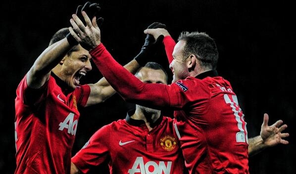 MU 3-2 Stoke: Quy do nguoc dong ngoan muc hinh anh