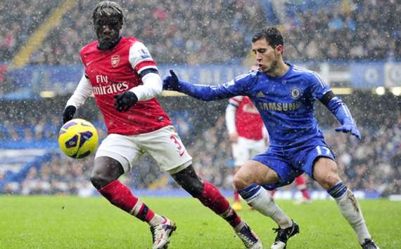 Arsenal - Chelsea: De doa Phao thu hinh anh
